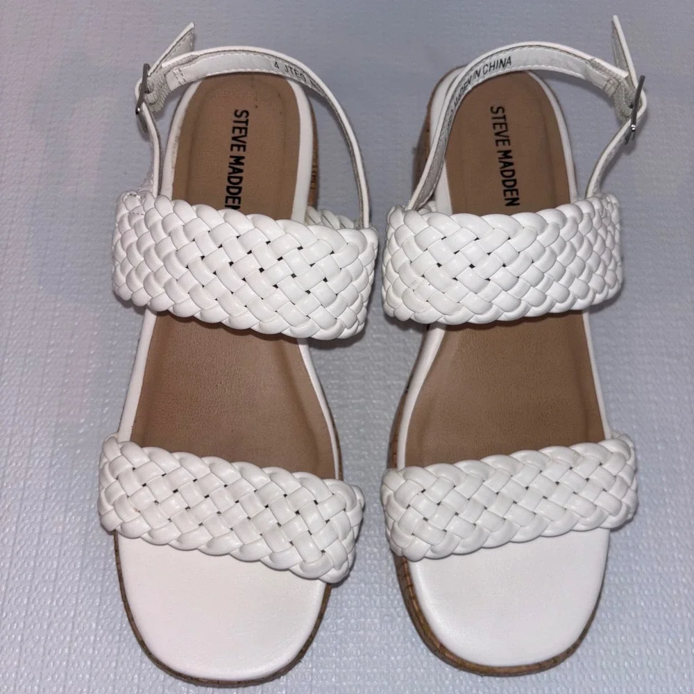 Steve Madden Big Girls Size 4‎ White Woven Braided Strap Cork Wedge Sandals